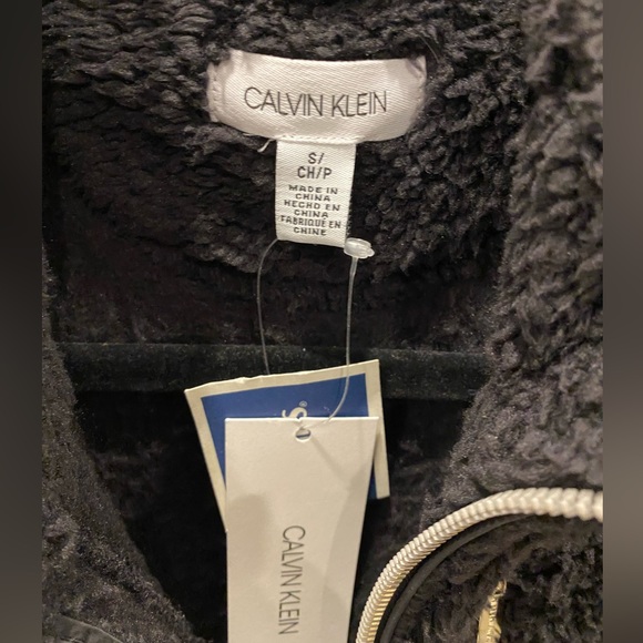 Calvin Klein Sherpa Vest NWT - Picture 2 of 5